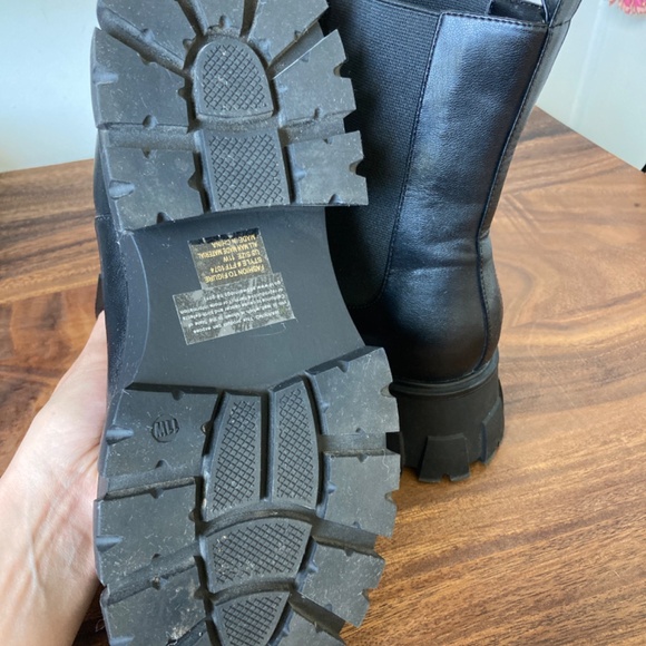 Chunky Lug Boots - Picture 6 of 6